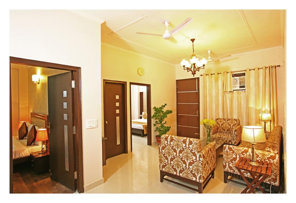 Evergreen 2Bhk Service Apartment Vasant Kunj Fortis Ilbs Nova Deli Exterior foto